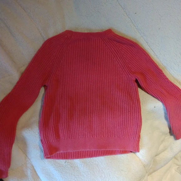 NWOT Gap Sweater - Picture 3 of 5
